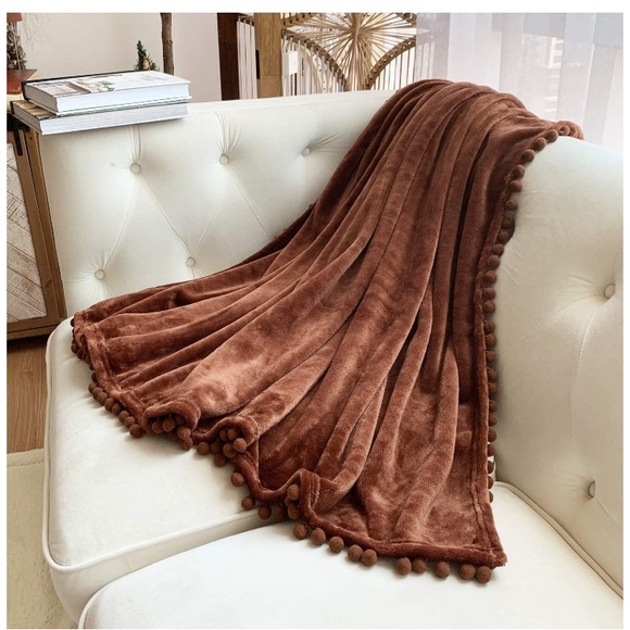 Warm Brown Pompom Fringe Chic Cozy Soft Throw Blanket/Cover - Picture 3 of 16